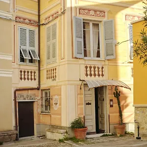 Giardinidivale A 2 Chilometri Da Finale Ligure Maison d'hôtes Borgio Verezzi